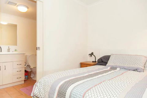 Fortitude Valley 1 Bedroom Apartment - Kingaroy Accommodation 6