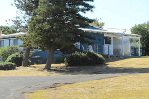 Storm Bay Cottage - Kingaroy Accommodation 1