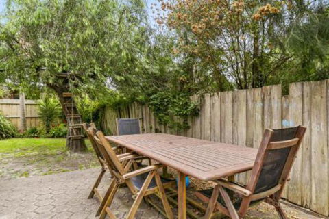THE BEACH HIVE PET FRIENDLY (OUTSIDE ONLY) INLET SIDE - Kingaroy Accommodation 6
