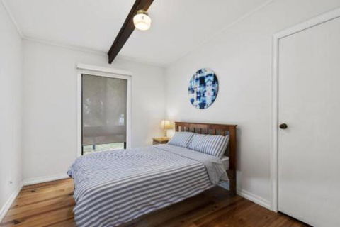 THE BEACH HIVE PET FRIENDLY (OUTSIDE ONLY) INLET SIDE - Kingaroy Accommodation 1