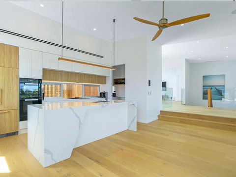 Magnificent Views On Arkana Noosa Heads - Kingaroy Accommodation 1