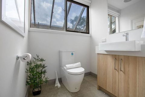 Comfy Holiday House With Pool@rosanna - Kingaroy Accommodation 3