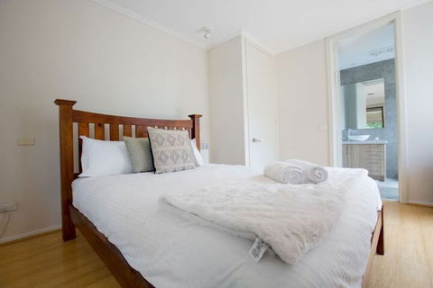 Comfy Holiday House With Pool@rosanna - Kingaroy Accommodation 4