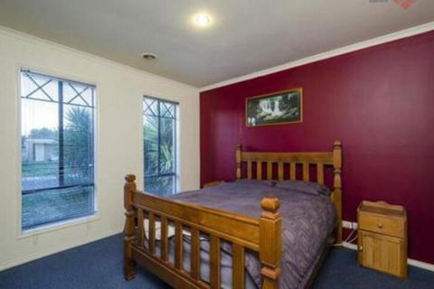 Galahonest Seabrook House West Melbourne - Kingaroy Accommodation 6