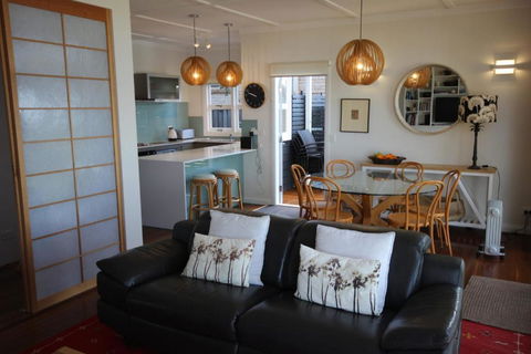 SEA URCHIN - Kingaroy Accommodation 2
