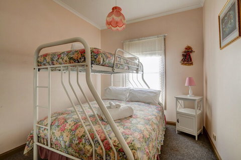 Harbour Lights - Kingaroy Accommodation 5