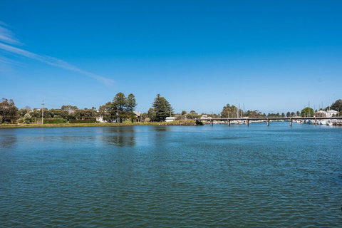 Harbour Lights - Kingaroy Accommodation 2