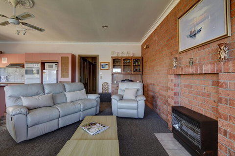 Harbour Lights - Kingaroy Accommodation 4