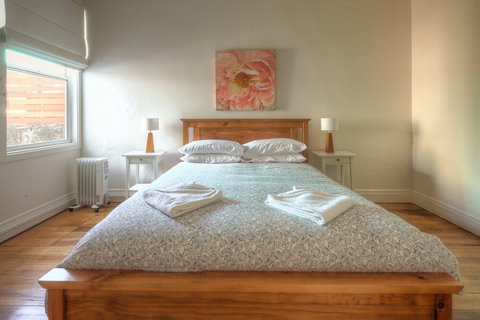 Youngs Cottage Circa: 1861 - Kingaroy Accommodation 3