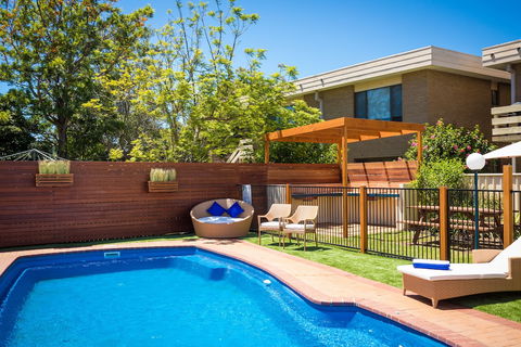 Cetacea Luxury Apartments - Kingaroy Accommodation 3