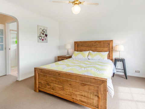 AMALFI DROMANA.... - Kingaroy Accommodation 7