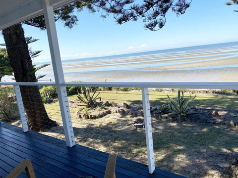 Happy Tides Beachfront Holiday Home - Kingaroy Accommodation 1