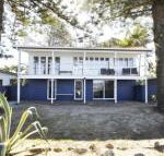 Happy Tides Beachfront Holiday Home - Kingaroy Accommodation