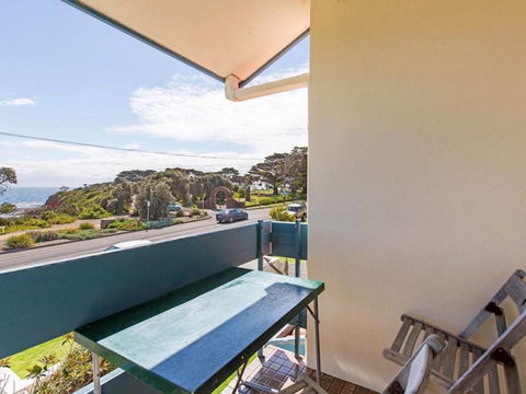 SEAVIEWS MORNINGTON.... - Kingaroy Accommodation 5