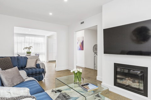 BOUTIQUE STAYS - Brighton By The Sea - Kingaroy Accommodation 6