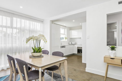 BOUTIQUE STAYS - Brighton By The Sea - Kingaroy Accommodation 3