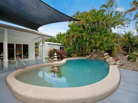 CRISTAL At CLIFTON BEACH - Kingaroy Accommodation 3