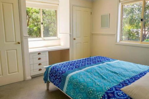 GUMS & ROSES Family Home In The Heart Of Town. - Kingaroy Accommodation 2