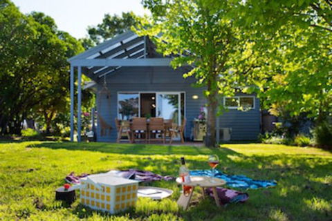 Wayward Cottage - Kingaroy Accommodation 0