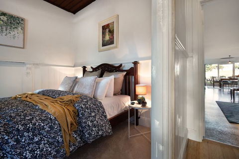 Wayward Cottage - Kingaroy Accommodation 7