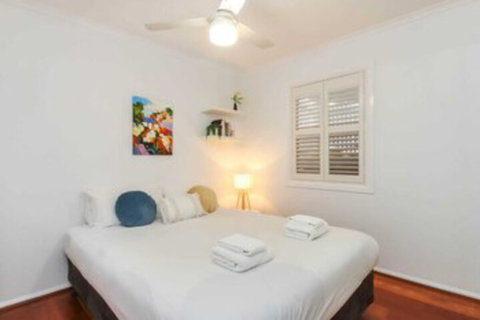 Stylish 3BD Family Home In Leafy Paddington - Kingaroy Accommodation 0