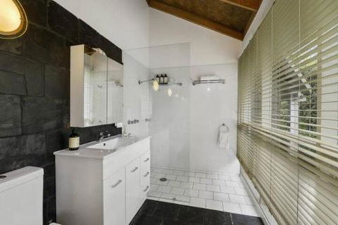 Jetty Hideaway - Kingaroy Accommodation 1