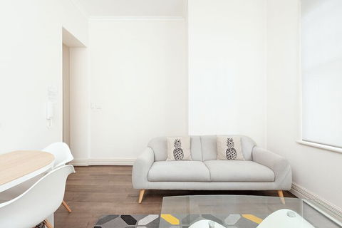 Stunning Sydney Home 2 - Kingaroy Accommodation 2