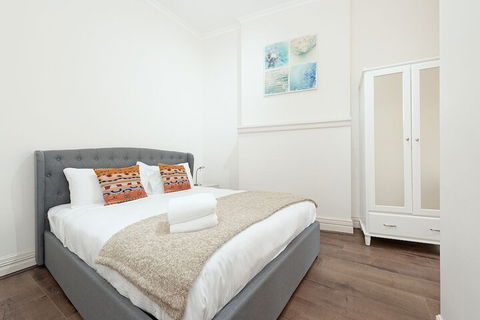 Stunning Sydney Home 2 - Kingaroy Accommodation 7