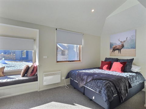 Vertical Limit - Kingaroy Accommodation 2