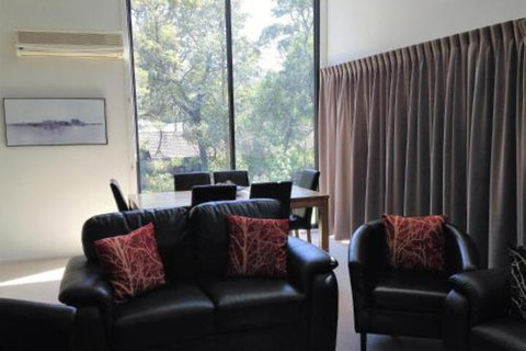 Glengarriff Townhouse 3 - Kingaroy Accommodation 3