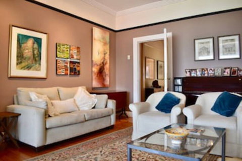 4 Bedroom Family Home With Stunning Harbour Views - Kingaroy Accommodation 0