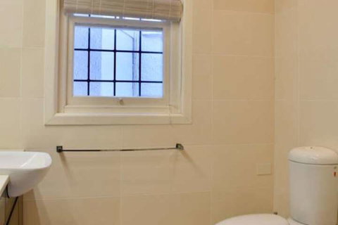 4 Bedroom Family Home With Stunning Harbour Views - Kingaroy Accommodation 2