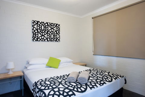 Geraldton's Ocean West - Kingaroy Accommodation 5