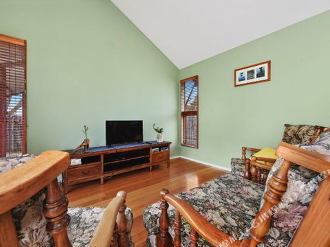 Family Friendly Weatherboard Cottage - Kingaroy Accommodation 6