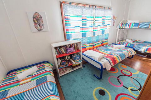 Miramar Cottage - Kingaroy Accommodation 7