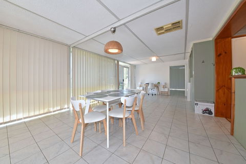 Comfy Home Near Airport & City 2280 - Kingaroy Accommodation 4