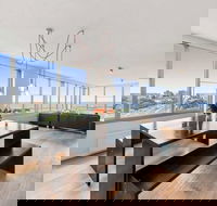 St Kilda Penthouse with Panaromic Bay and City View - Kingaroy Accommodation