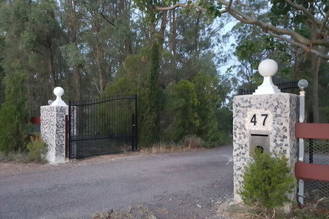 Gowrie Agapanthous - Kingaroy Accommodation 4