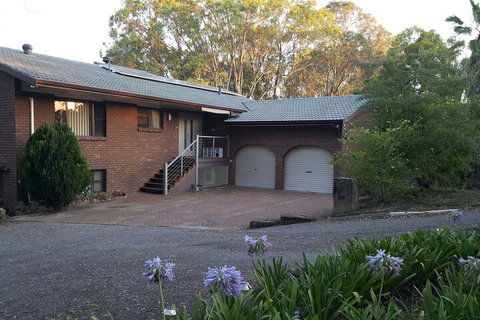 Gowrie Agapanthous - Kingaroy Accommodation 7