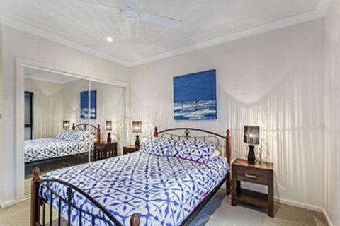 Fingal Breeze At Fingal Bay - Kingaroy Accommodation 0