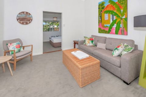 A Touch Of The Bahamas On McKenzie MK3 - Kingaroy Accommodation 0