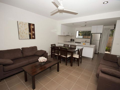 Woodville Beach Townhouse 6 - Kingaroy Accommodation 5