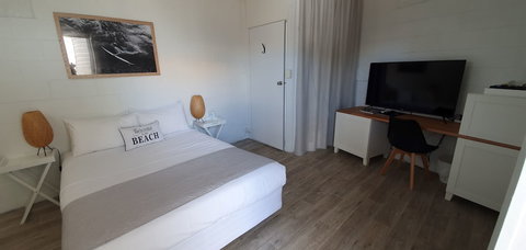 Beach Holiday Apartments Motel - Kingaroy Accommodation 3