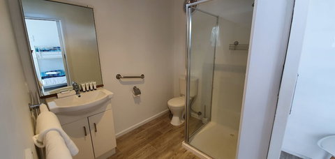 Beach Holiday Apartments Motel - Kingaroy Accommodation 0