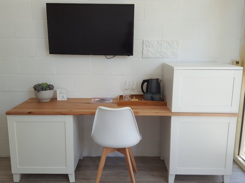 Beach Holiday Apartments Motel - Kingaroy Accommodation 4