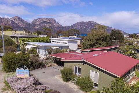 Wineglass - Kingaroy Accommodation 0