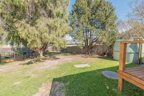 Wineglass - Kingaroy Accommodation 4