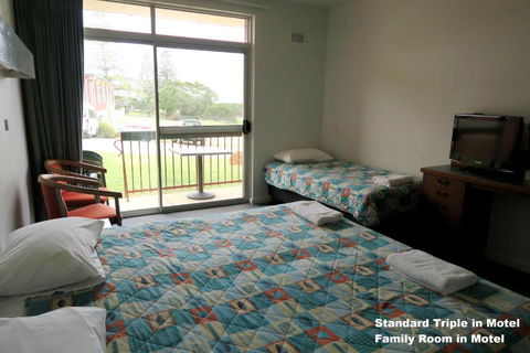 Tathra Hotel & Motel - Kingaroy Accommodation 1