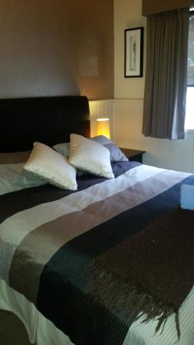 About Time Retreats Studio Three - Kingaroy Accommodation 6
