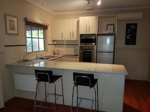 About Time Retreats Studio Three - Kingaroy Accommodation 2